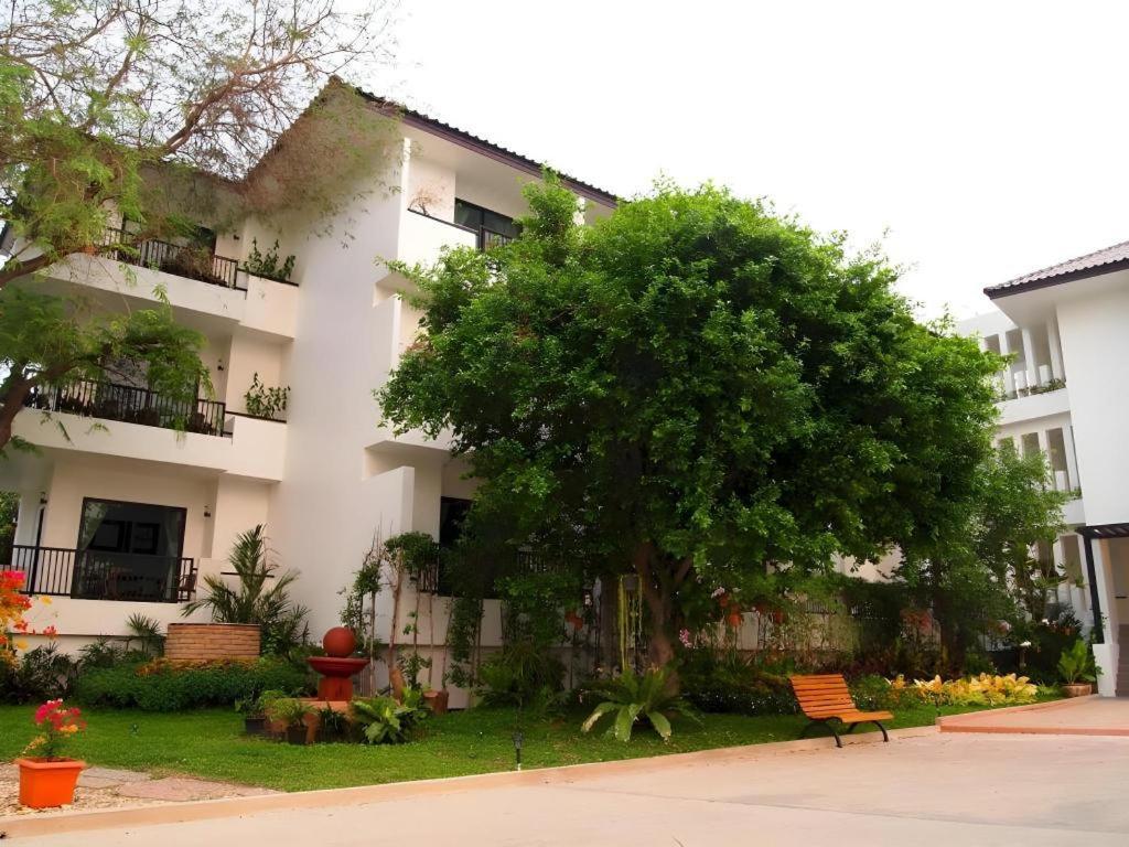 Baan Nan Hotel Luaran gambar