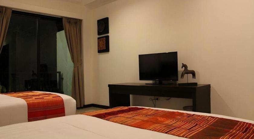 Baan Nan Hotel Luaran gambar